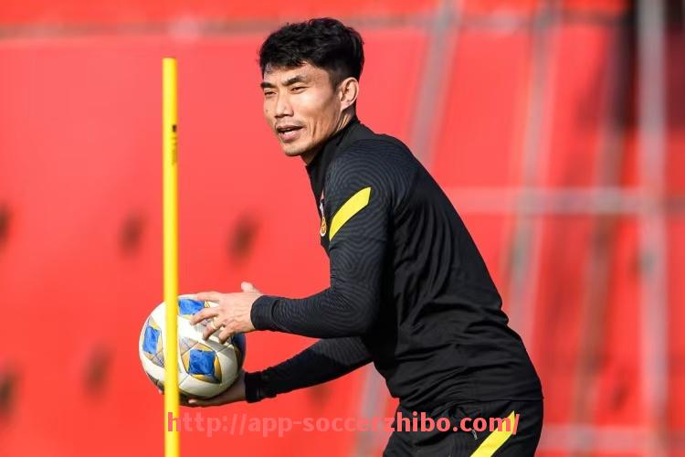 足球直播-德甲有哪两支东德球队，他们的表现和历史如何？（东德联赛）