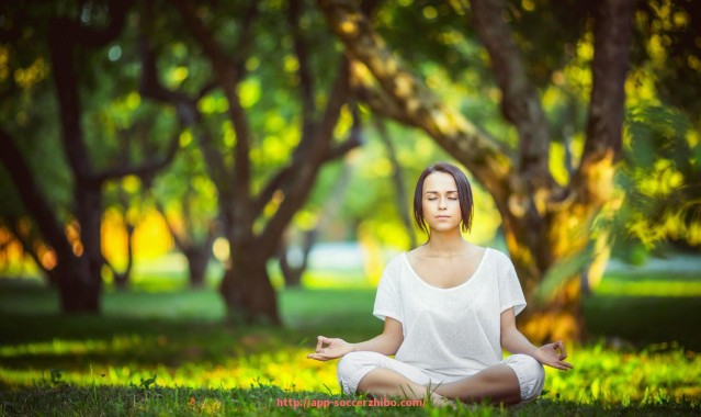 足球直播-篮球比赛中“篮下无球跑动”怎样吸引防守注意力？的简单介绍