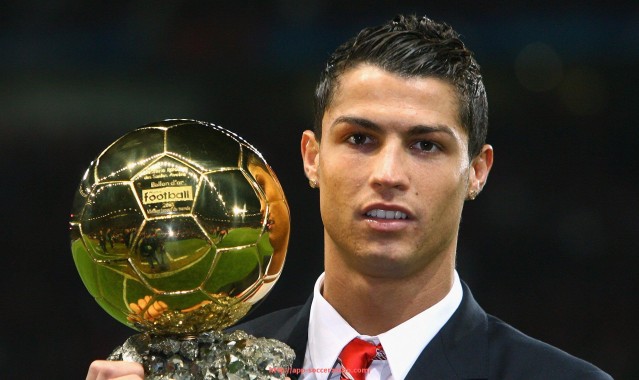 足球直播-谁是英超最帅的教练？他们的形象如何影响球队形象？（英超各球队教练）